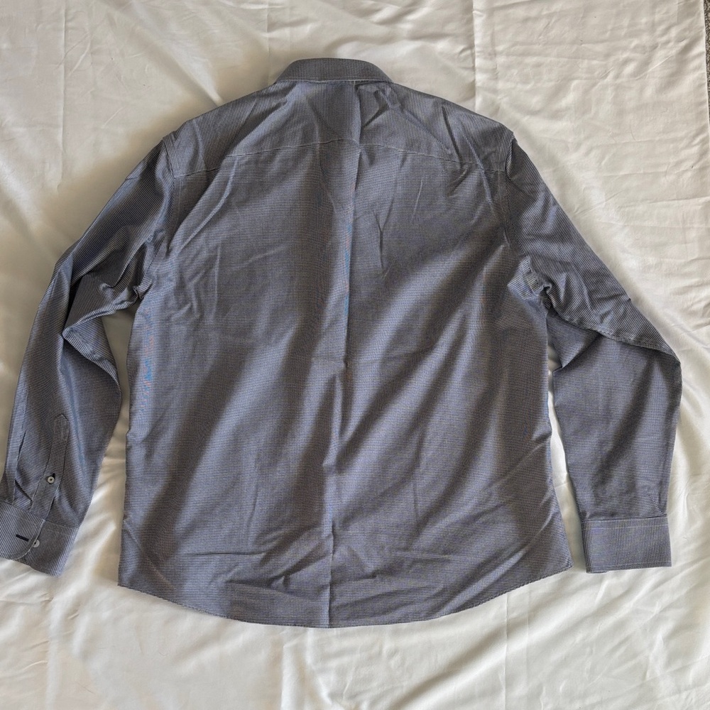 UNTUCKit Men's Gray Button-Up Shirt - Picture 6 of 7